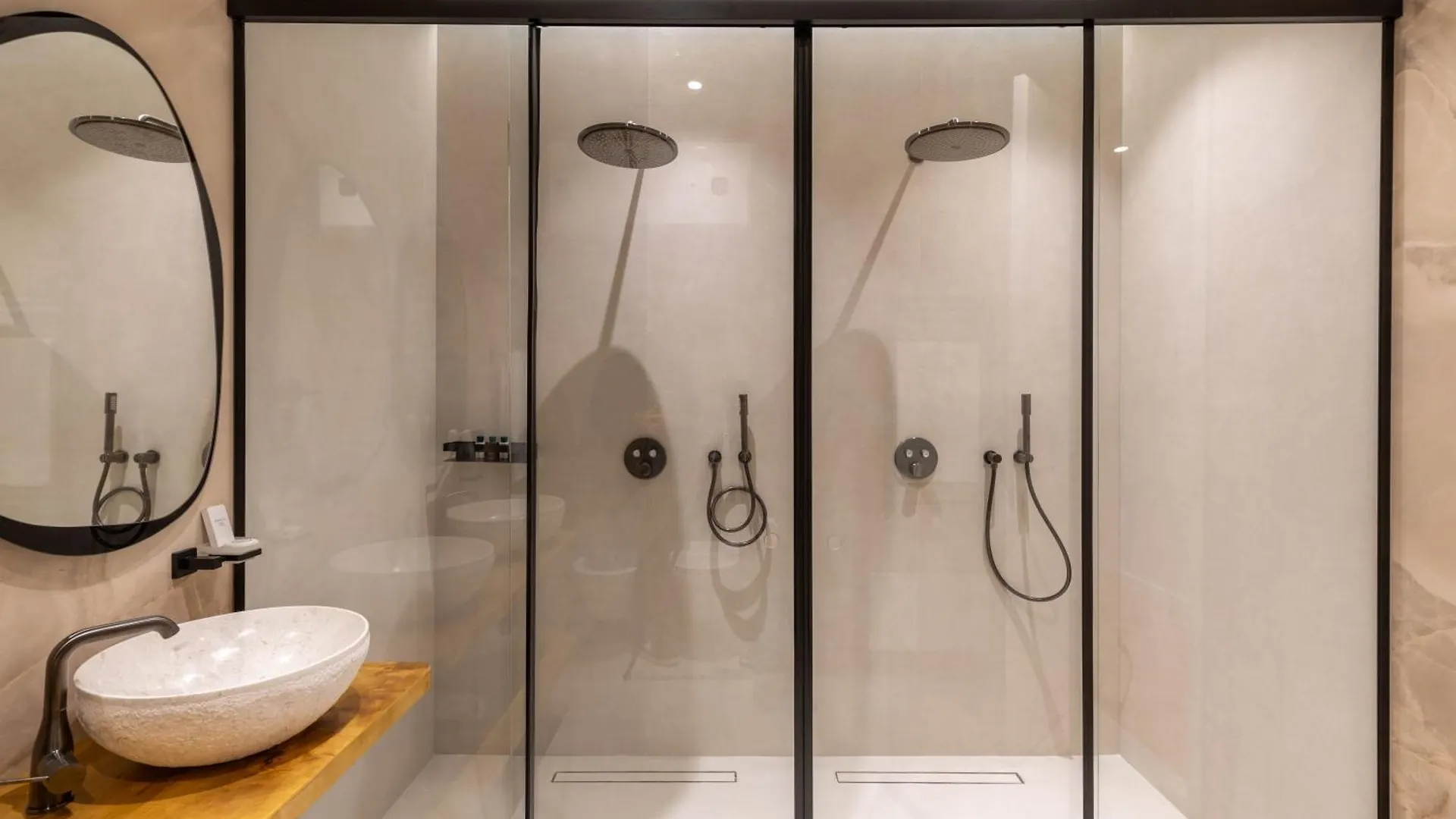 Vater Selected Apartments Tirana
