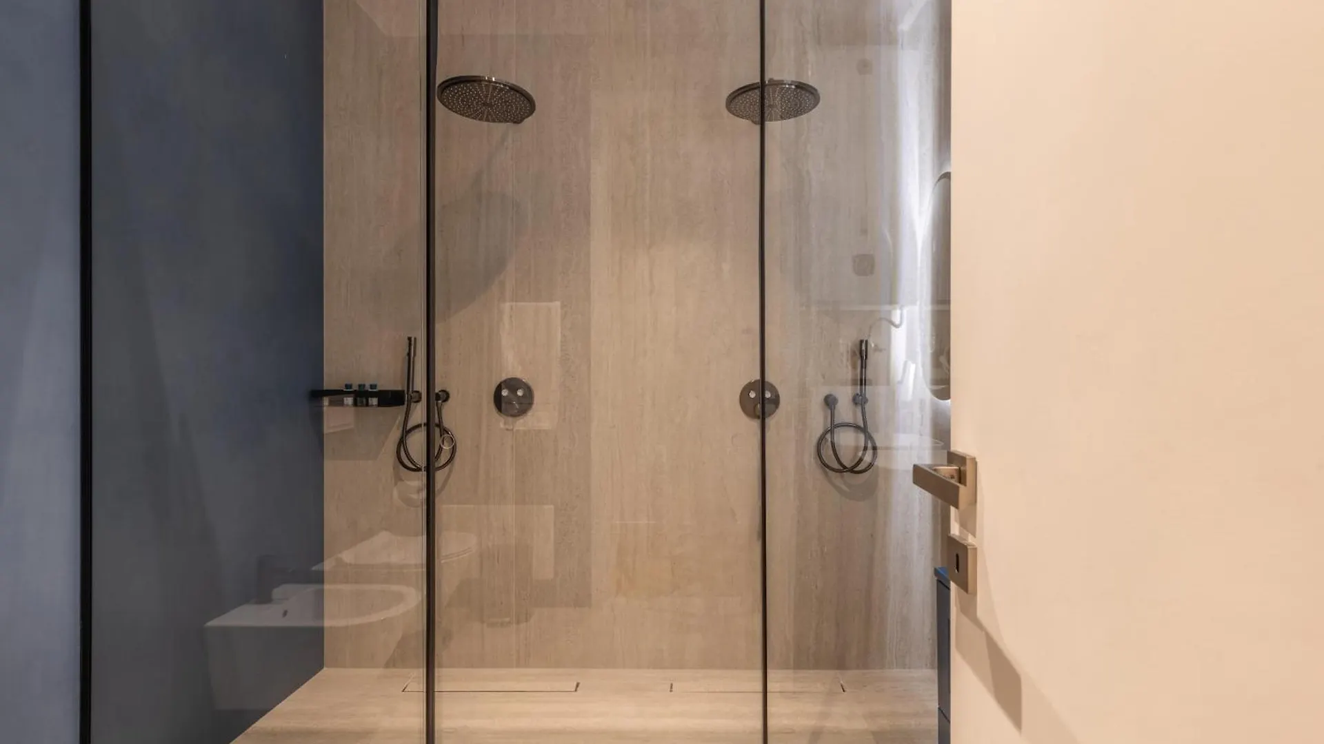 Vater Selected Apartments Tirana
